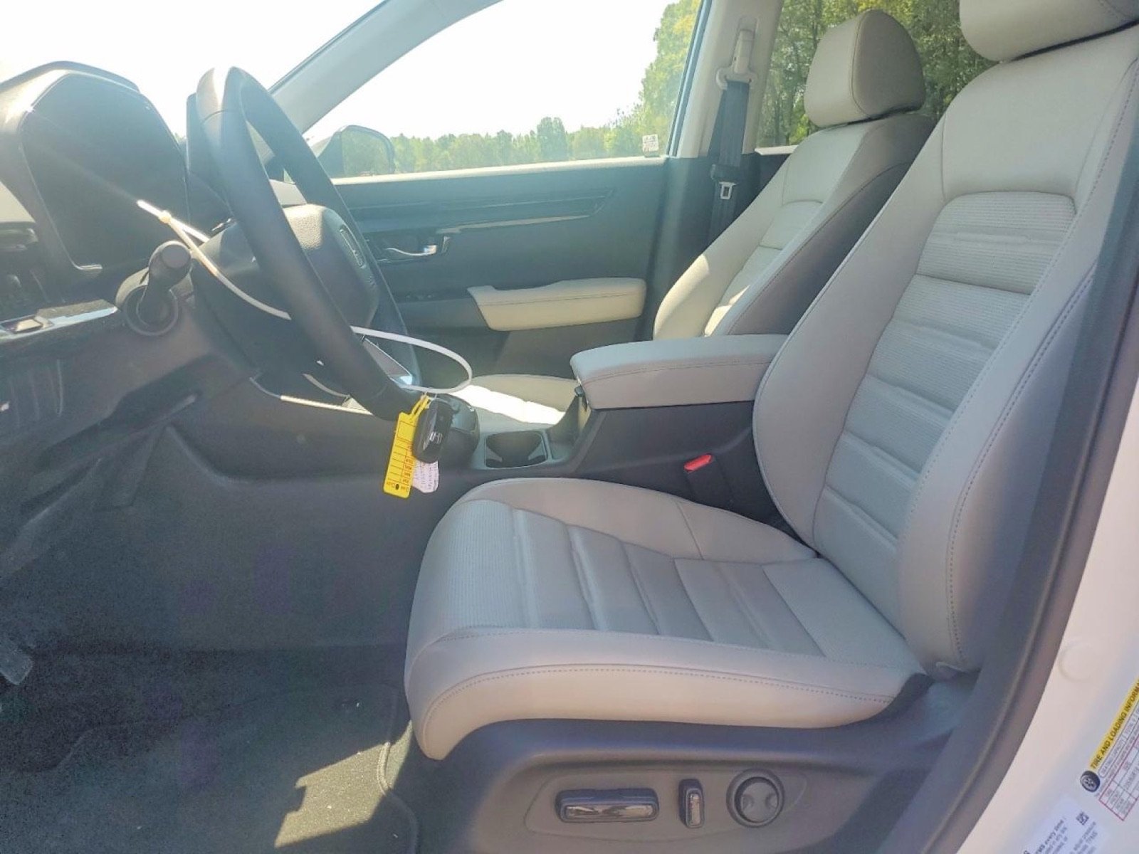 Additional photograph of 2026 Honda CR-V EX-L